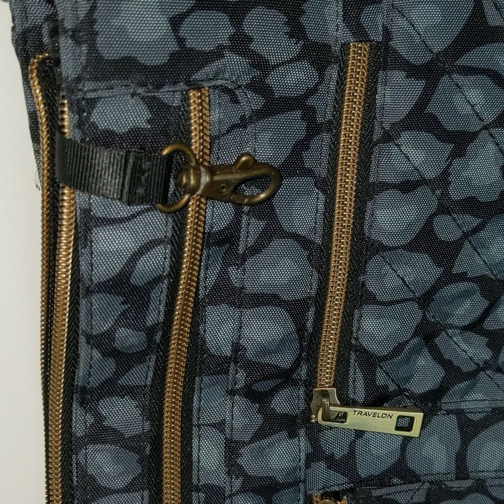 Travelon Large Multi Pocket Adjustable Strap Anim… - image 4